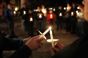 1022111_Candlelight_Vigil_1_AC(pp_w740_h493)